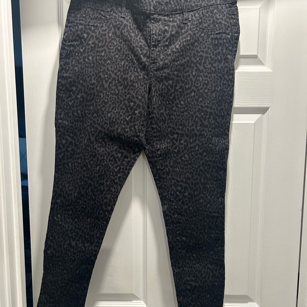 GAP Women’s Black Leopard Print Chinos